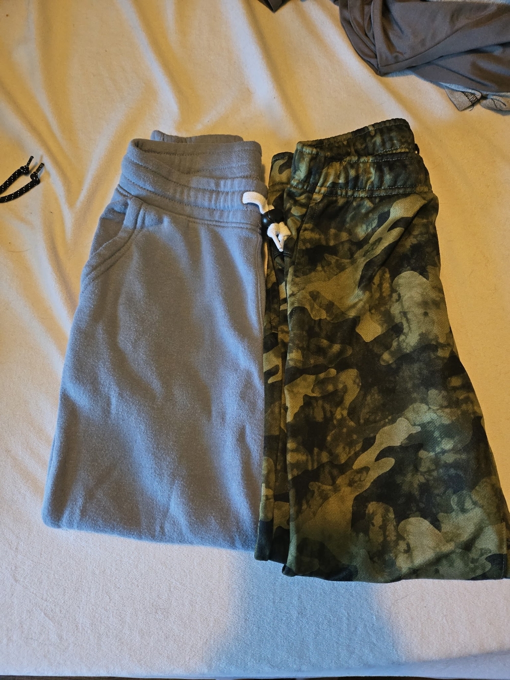 Kids Fleece Jogger Pants - Light Blue and Green Camo
